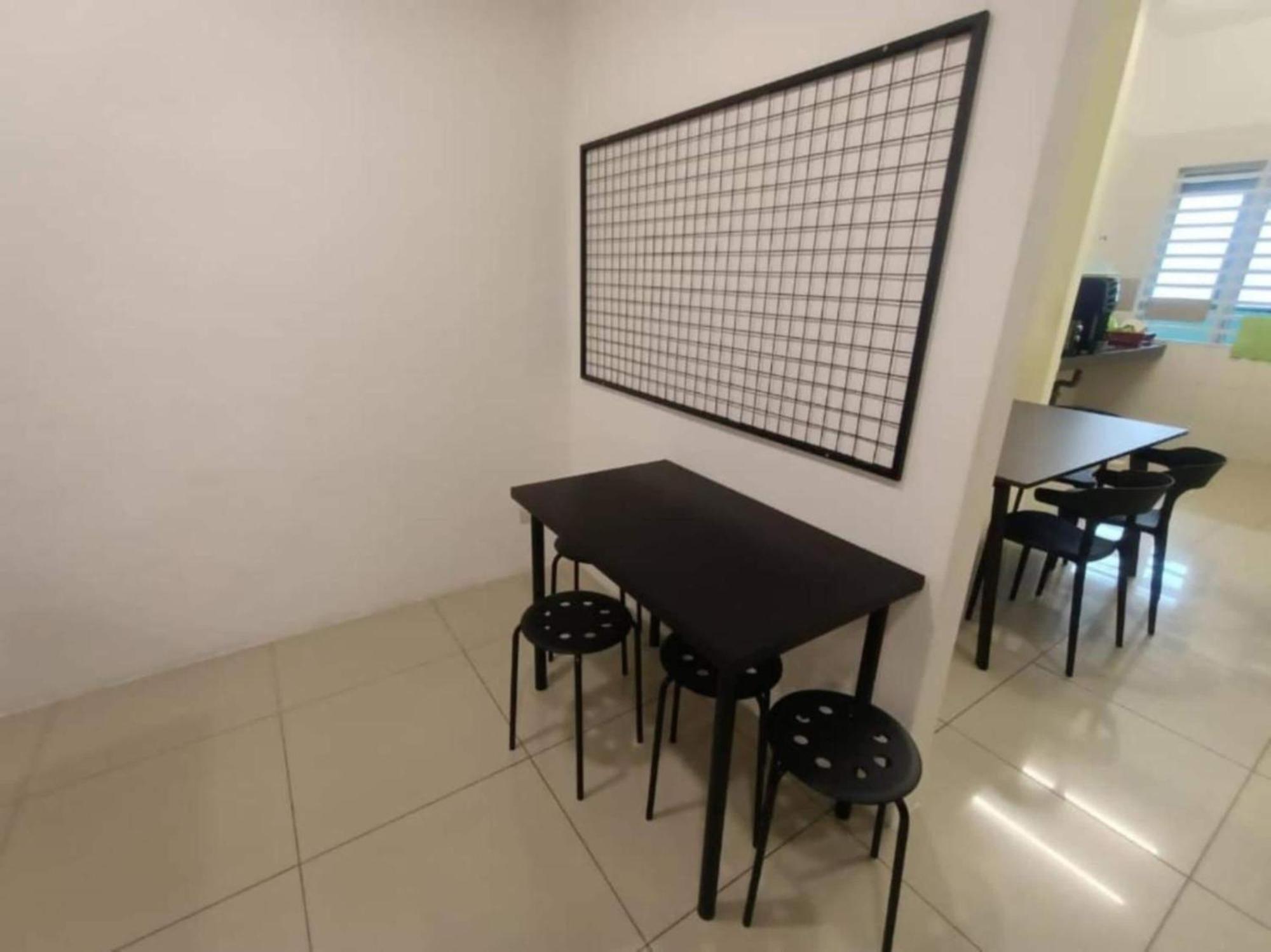 Spot On 91018 Sunshine Concept Service Hotel